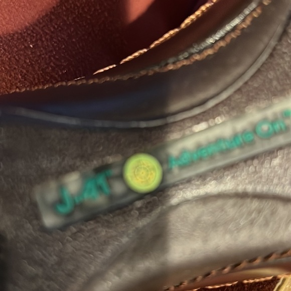 J 41 Adventure Gold Tone Wedge Sandals Size 8 - Picture 13 of 13